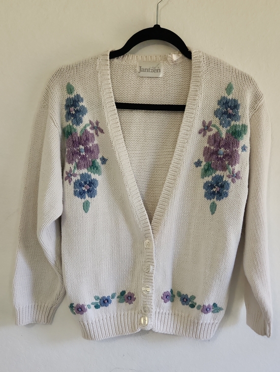 Jantzen Sweaters - Vintage Cottagecore Floral Embroidered Cardigan Knit Sweater  Size S